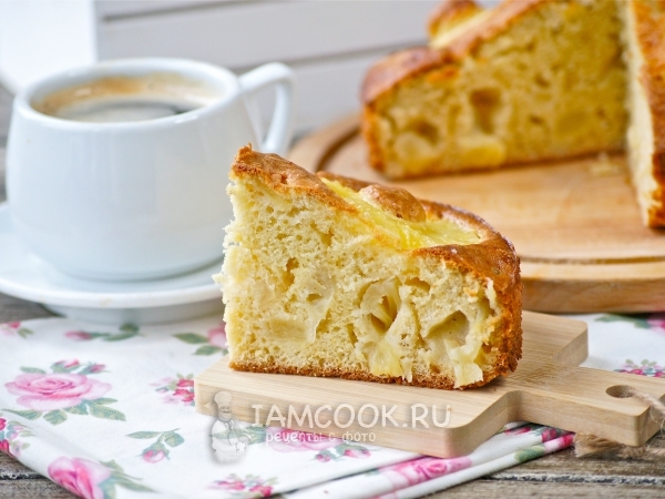 Шарлотка с ананасом, рецепт с фото