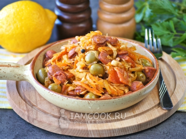 Солянка на сковороде, рецепт с фото