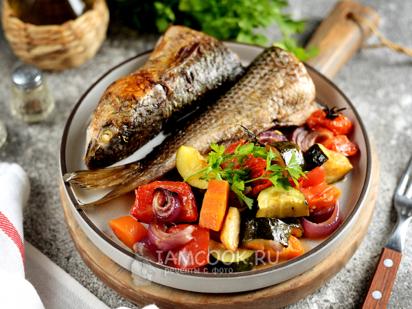 Пеленгас с овощами в духовке, рецепт с фото