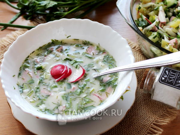 Окрошка на квасе из березового сока с колбасой, рецепт с фото