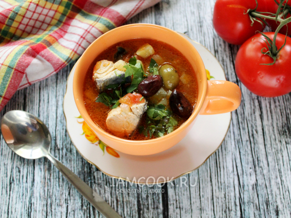 Солянка из свежей скумбрии, рецепт с фото