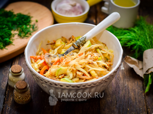 Тушеная капуста с грибами и кабачками, рецепт с фото