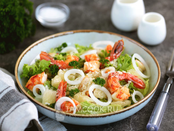 Салат с помело и креветками, рецепт с фото