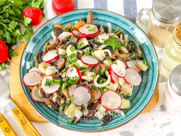 Картофельный салат с грибами и редисом, рецепт с фото