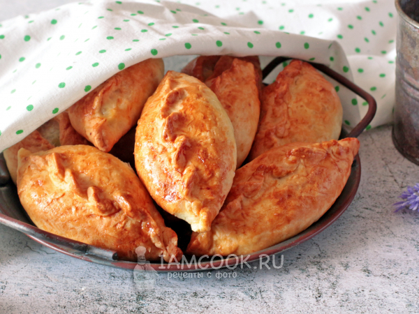 Пирожки из песочного теста с курицей и картофелем, рецепт с фото