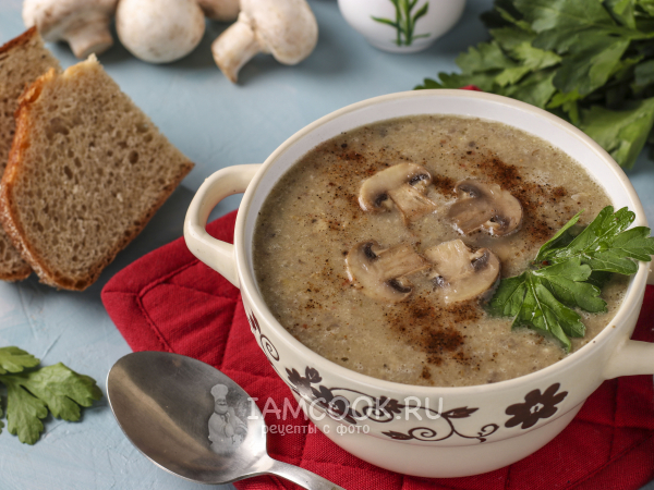 Суп-пюре из чечевицы с шампиньонами, рецепт с фото