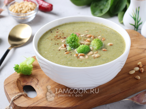 Суп-пюре из брокколи и кабачков, рецепт с фото