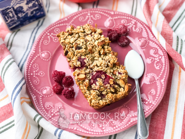 Овсяный кекс с малиной и миндалем, рецепт с фото