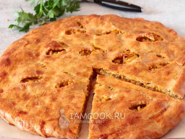 Пирог на кефире с капустой и яйцом (по-восточному), рецепт с фото