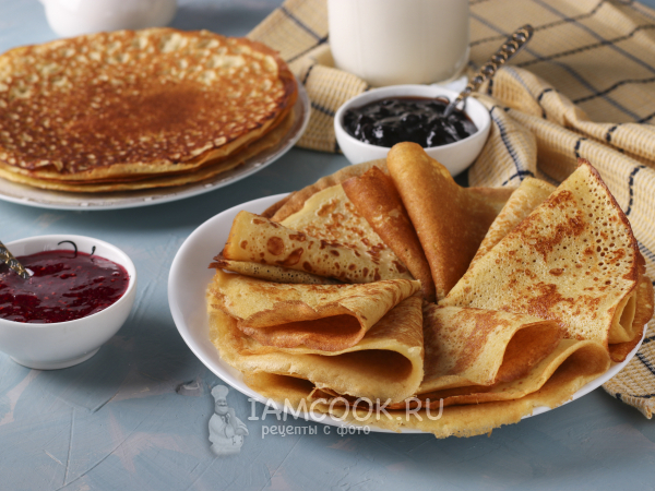 Блины из кукурузной муки на ряженке и молоке, рецепт с фото