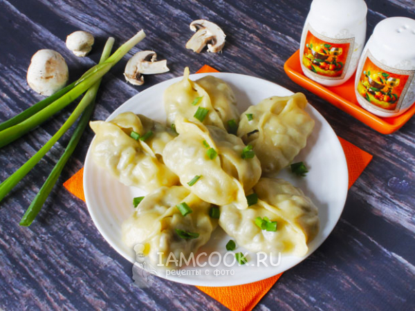 Манты с картошкой и грибами, рецепт с фото