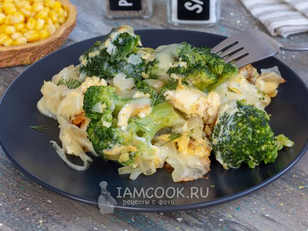 Брокколи с яйцом и сыром на сковороде, рецепт с фото