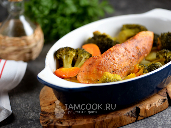 Индейка с брокколи в духовке, рецепт с фото