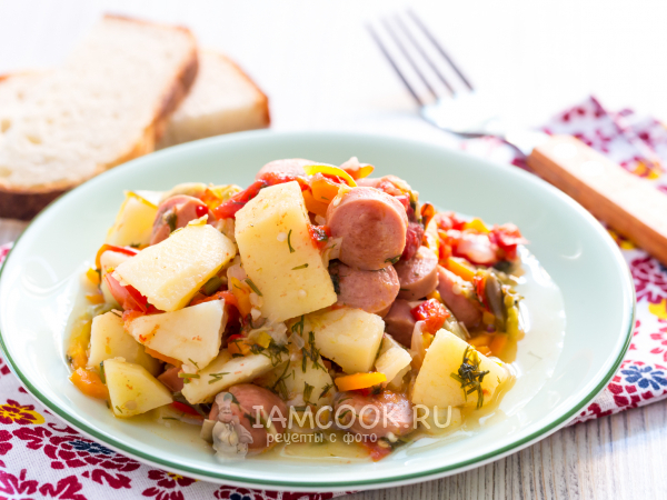 Жаркое с сосисками и овощами в казане, рецепт с фото