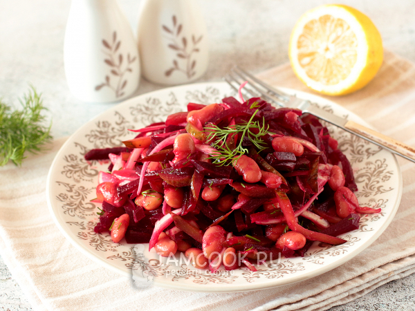 Салат из свеклы, соленых огурцов и фасоли, рецепт с фото