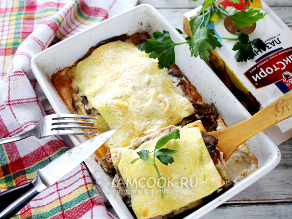 Лазанья с лесными грибами и сметаной, рецепт с фото