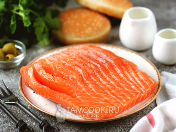 Малосольный кижуч (слабосолёный), рецепт с фото