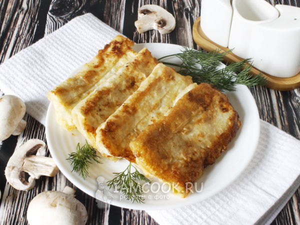 Пирожки-рулетики из лаваша с грибами и сыром (на сковороде), рецепт с фото