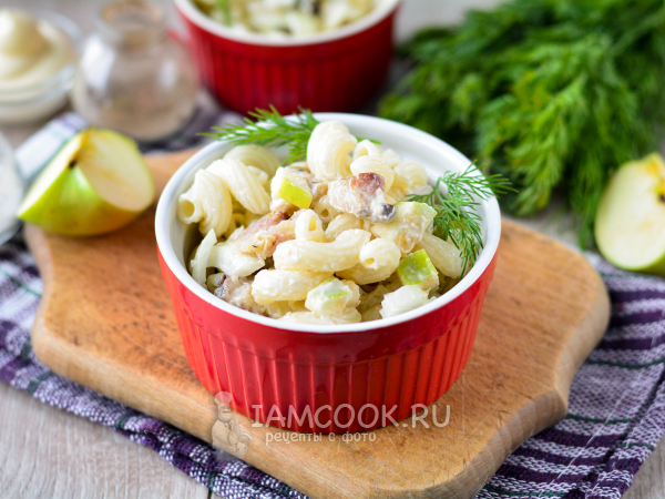 Салат «Миланский» с копченой скумбрией, рецепт с фото