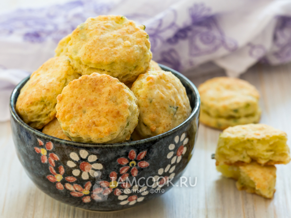 Печенье с сыром и луком, рецепт с фото