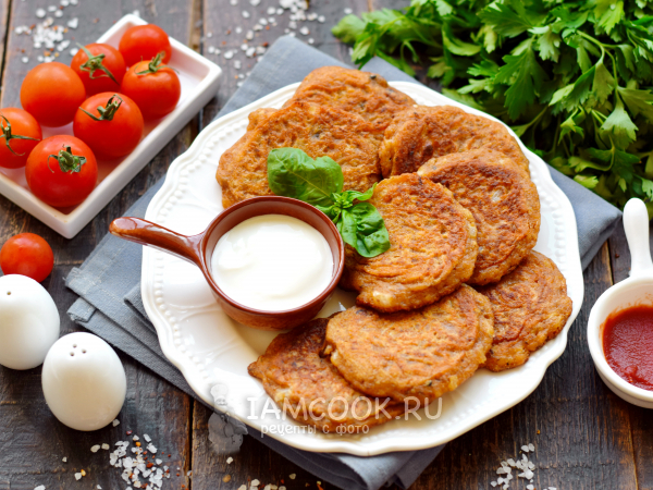 Котлеты из кильки в томатном соусе, рецепт с фото