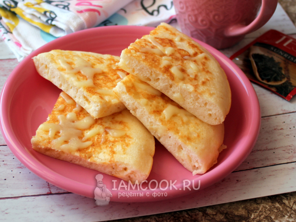 Сырная лепешка ПП в мультиварке (из рисовой муки), рецепт с фото