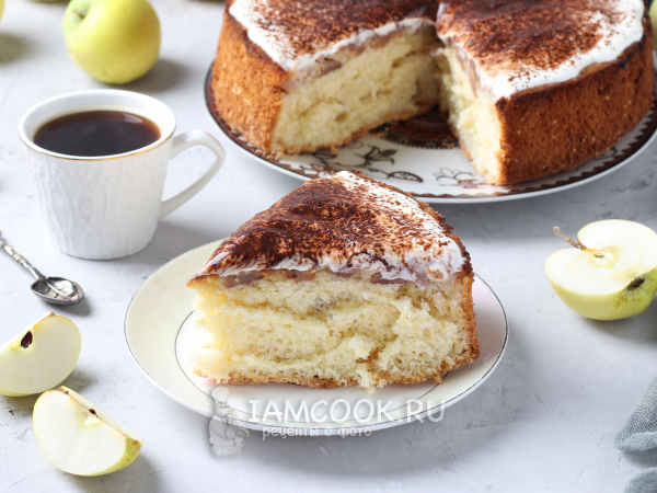 Шарлотка со сметанным кремом, рецепт с фото