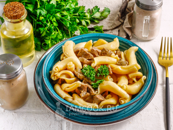 Говядина с макаронами в мультиварке, рецепт с фото