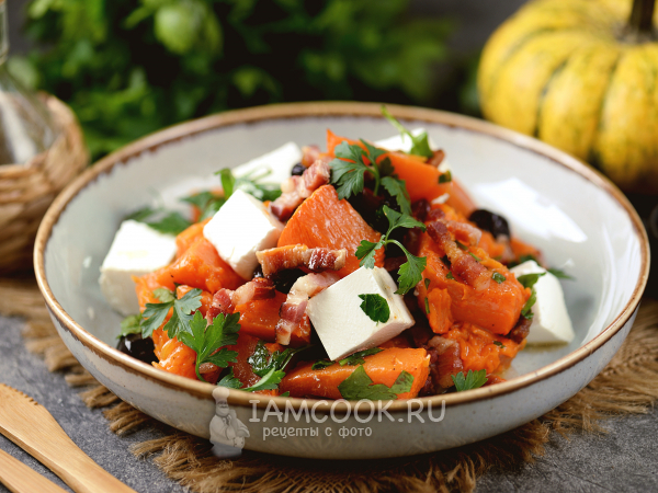 Салат из тыквы с беконом, рецепт с фото