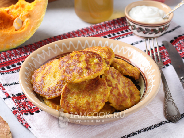 Оладьи из тыквы с творогом, рецепт с фото