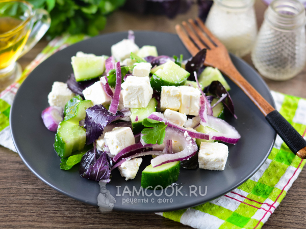 Салат с фетой и огурцами, рецепт с фото