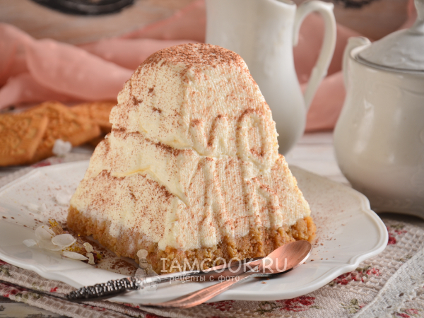 Пасха из печенья и творога, рецепт с фото