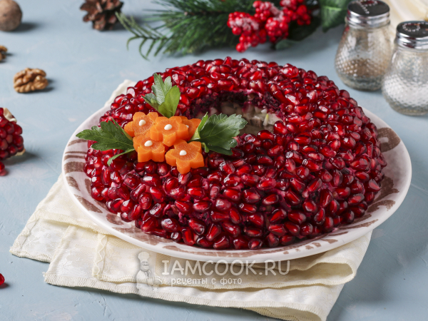 Салат «Гранатовый браслет» с языком, рецепт с фото