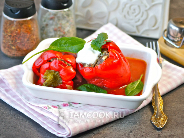 Перец, фаршированный мясом, в кастрюле, рецепт с фото