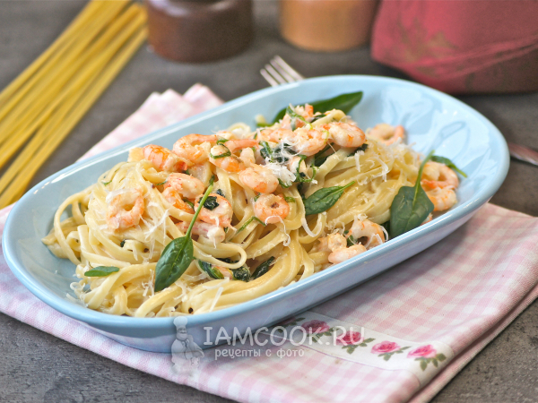 Паста с креветками и шпинатом, рецепт с фото