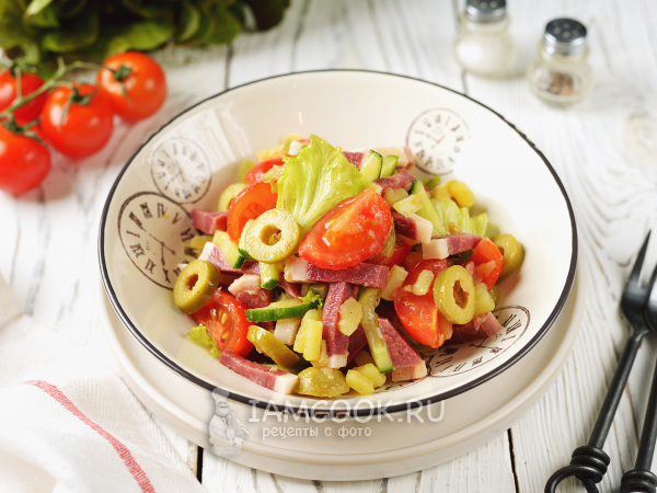 Салат с копченым языком и овощами, рецепт с фото