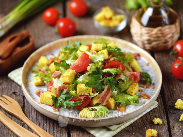 Салат BLT (с беконом, латуком и томатами), рецепт с фото