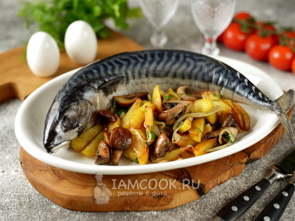 Засолка скумбрии целиком в рассоле, рецепт с фото