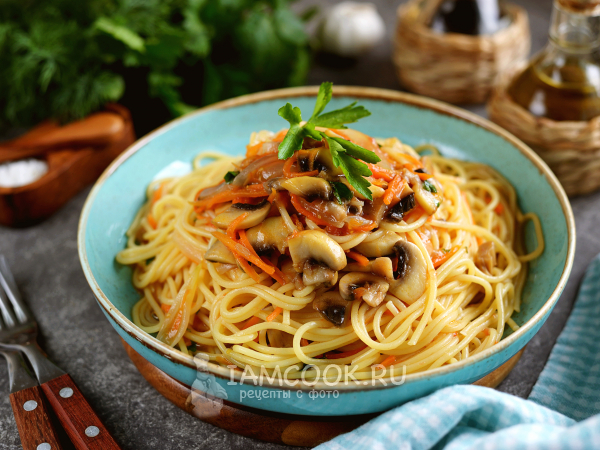Грибной соус к макаронам (+макароны), рецепт с фото