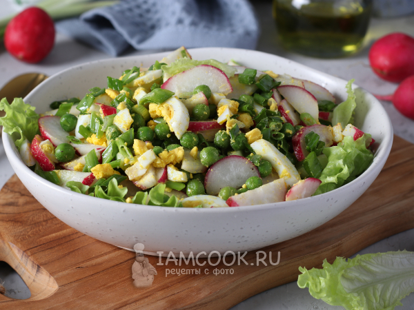 Салат из редиски с горошком и яйцом, рецепт с фото