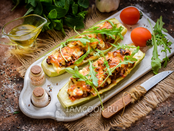 Кабачки с говяжьим фаршем в духовке, рецепт с фото