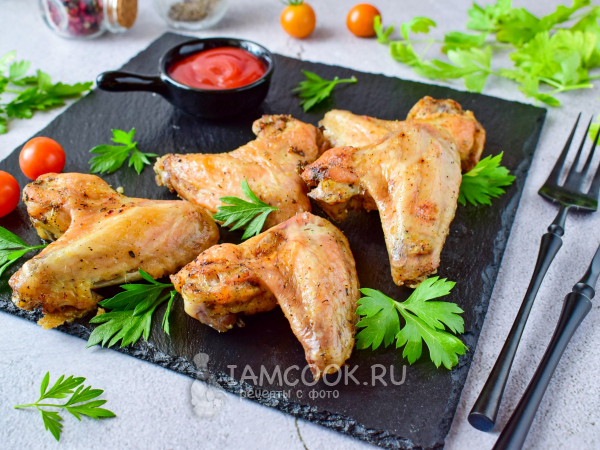 Куриные крылышки на соли в духовке, рецепт с фото