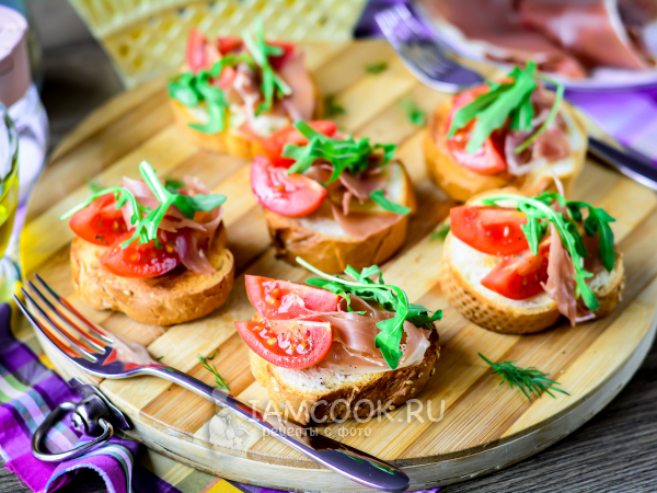 Брускетта с хамоном, рецепт с фото