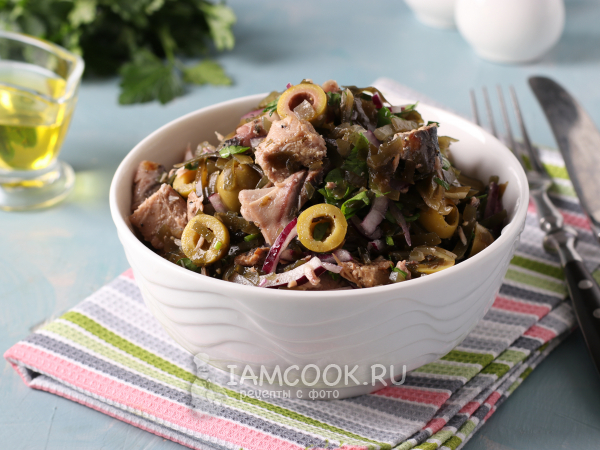 Салат с морской капустой и тунцом, рецепт с фото