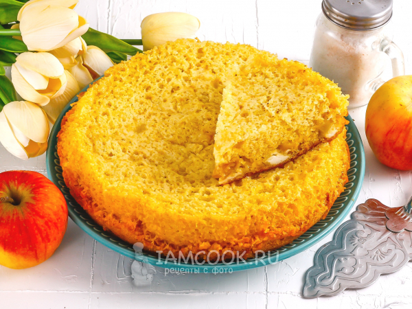 Шарлотка с яблоками и творогом в мультиварке, рецепт с фото