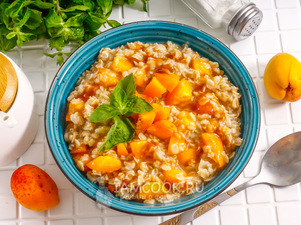 Овсяная каша с абрикосами, рецепт с фото