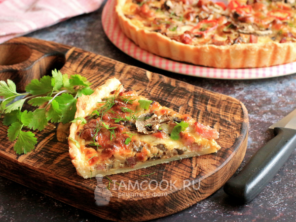 Киш с ветчиной и грибами, рецепт с фото