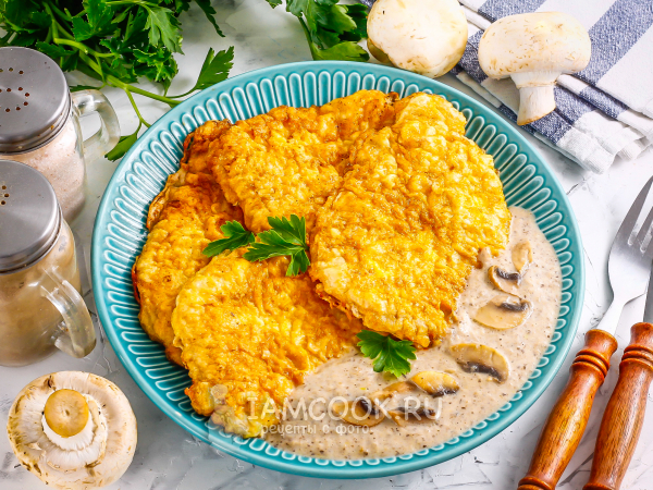 Свиные отбивные с грибным соусом, рецепт с фото