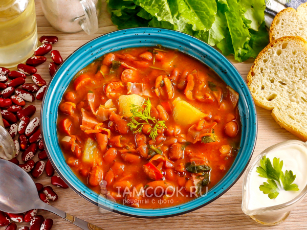Суп из красной фасоли с копченостями, рецепт с фото