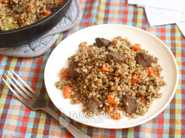 Гречка с говяжьей печенью на сковороде, рецепт с фото